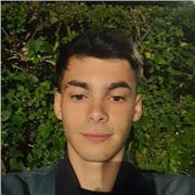 Soy estudiante de primer año magisterio siempre he sido un chico aplicado a los estudios y la docencia es mi vocación.